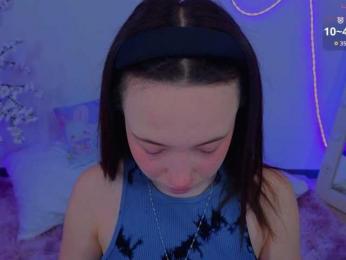 Trixiie webcam model stream image