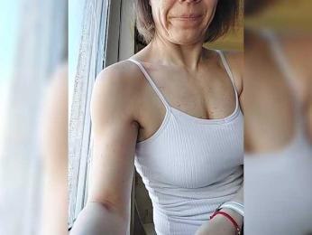 KissaHot webcam bongacams model stream image