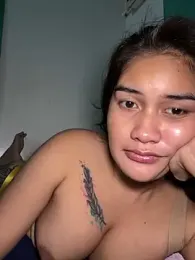 iDareUtoLoveMe webcam model stream image