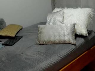 Wext webcam flirt4free model stream image