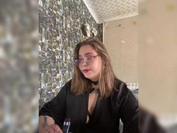 AlexisGrant webcam model stream image