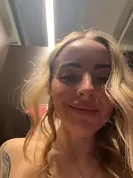 EmaSalis webcam stripchat model stream image