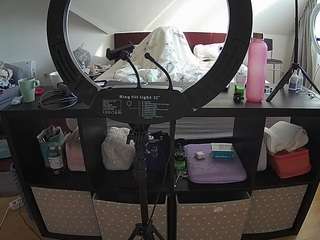 voyeurcam-julmodels-whitebed-6 webcam model stream image