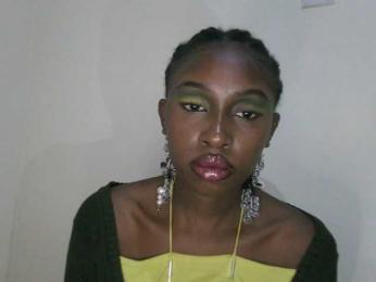 Boughie-birdy webcam model stream image