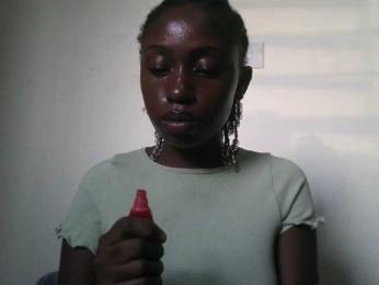 Boughie-birdy webcam model stream image