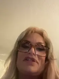 StarinThecloudz webcam model stream image