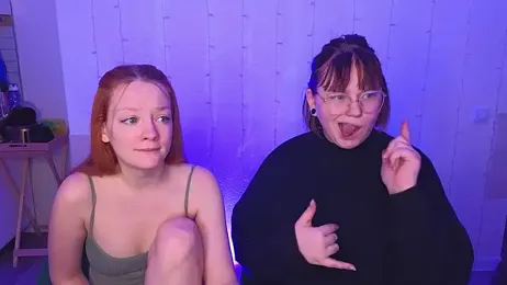 Radiants_two webcam stripchat model stream image