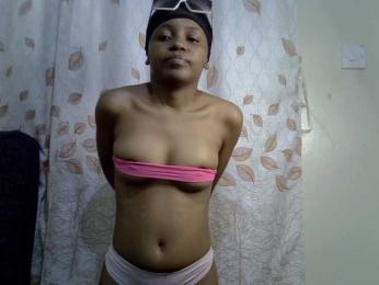 GoldenGoddess1 webcam model stream image