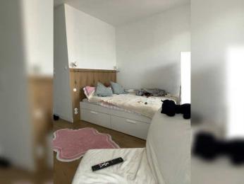 krazyBitch webcam model stream image