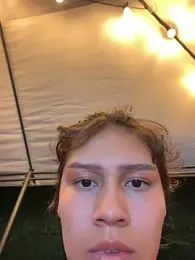 Annyeli webcam model stream image