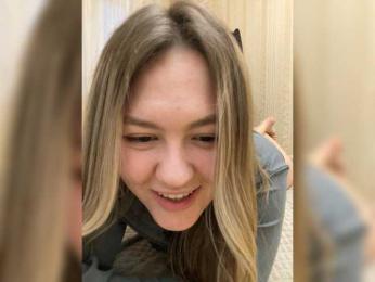 SunshineEmma webcam bongacams model stream image