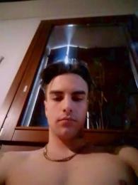 luchino220 webcam cam4 model stream image