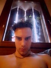 luchino220 webcam cam4 model stream image