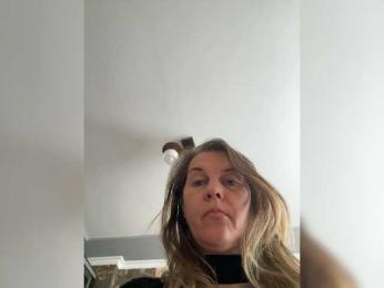 SweetMarina543 webcam bongacams model stream image