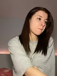 Mia-Minou webcam model stream image