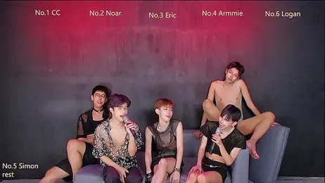 Queen-Vibe webcam model stream image