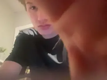 yourwhiteboy1 webcam stripchat model stream image