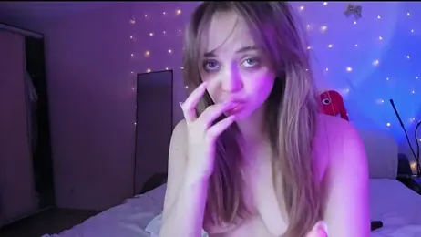 May_Flower webcam model stream image