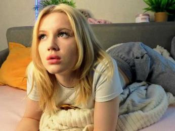 Sonyavibe webcam bongacams model stream image