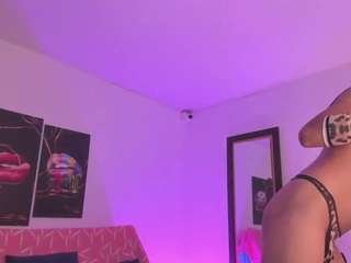 alexaa10 webcam camsoda model stream image