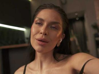 Sofa01 webcam bongacams model stream image