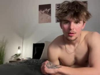 thekiraskys webcam chaturbate model stream image