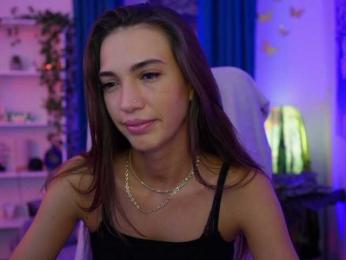 AlexisLovee webcam model stream image