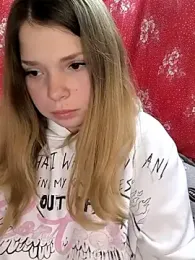 Zuli_Kiska webcam model stream image