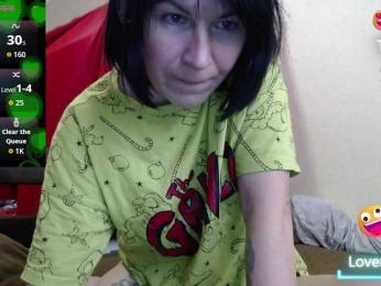 tattooed-girl webcam bongacams model stream image