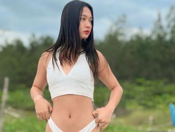 MikkaSalamanca webcam model stream image