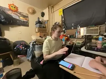 Snowbunnycake_131 webcam model stream image