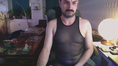 tom0819 webcam model stream image