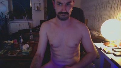 tom0819 webcam model stream image