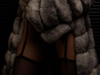 SophiaLauder webcam model stream image