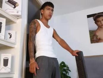 russell_adams_ webcam model stream image