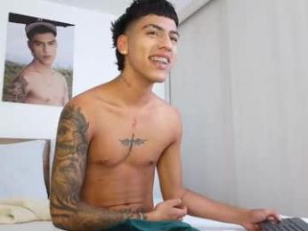 russell_adams_ webcam model stream image