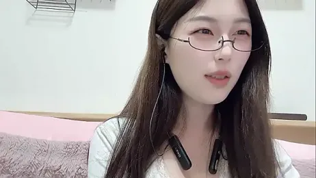 Sweet-Angel999 webcam model stream image