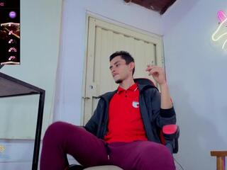 Kelvis Estrada webcam model stream image