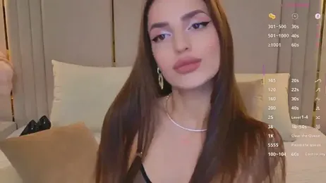 BellaHalles webcam model stream image