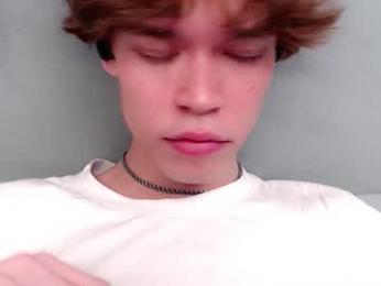 pawclaw webcam model stream image