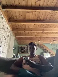 Axel_black10 webcam model stream image