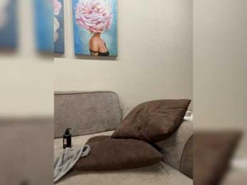 HotWillow webcam model stream image