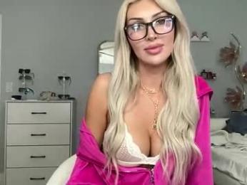 perfecttalldoll webcam model stream image