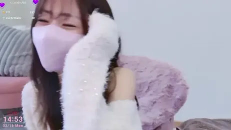 meg_0901 webcam model stream image