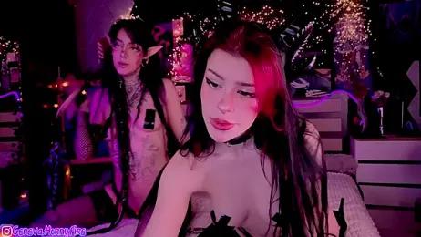 DualHornyFire webcam model stream image