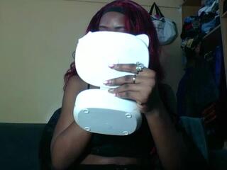 Lara Belle webcam model stream image