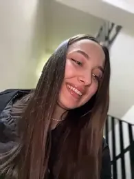 ICrazyOneIRL webcam model stream image