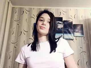 yajairatroung webcam model stream image