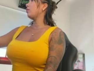 amyhonney webcam camsoda model stream image