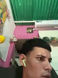 Pingasaboy20 webcam model stream image